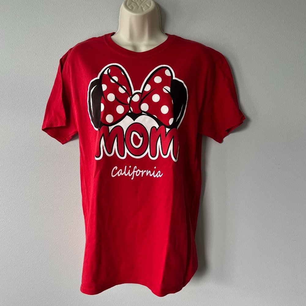 Disney California "MOM" Minnie Mouse with Bow T-shirt Size M